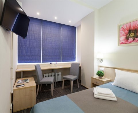 Standard Twin Double (2 separate beds)